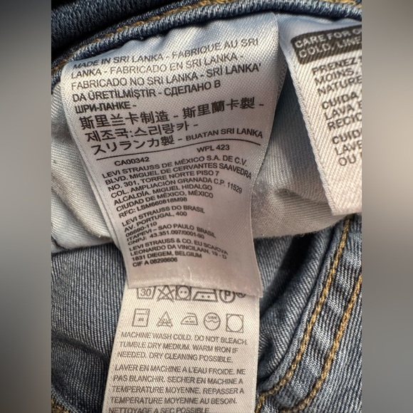 Levi's Mid Rise 311 Shaping Skinny Denim Jeans - Picture 8 of 8